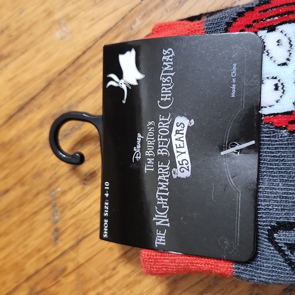 Nightmare Before Christmas Jack and Sally Socks Size 4-10 - Picture 5 of 6